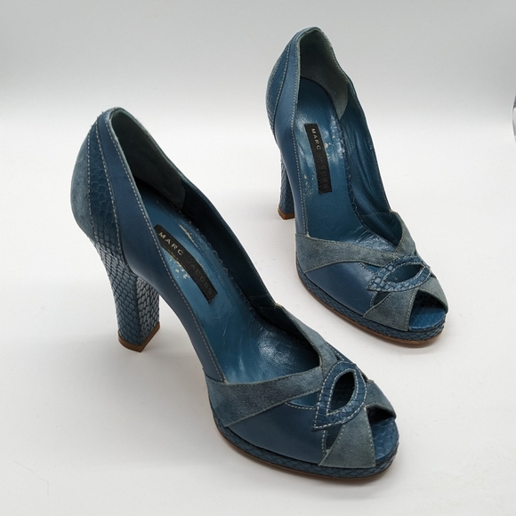 Marc Jacobs Italian-made Blue Suede Leather Cutouts Peep Toe Pumps Women's 6M - Picture 3 of 9